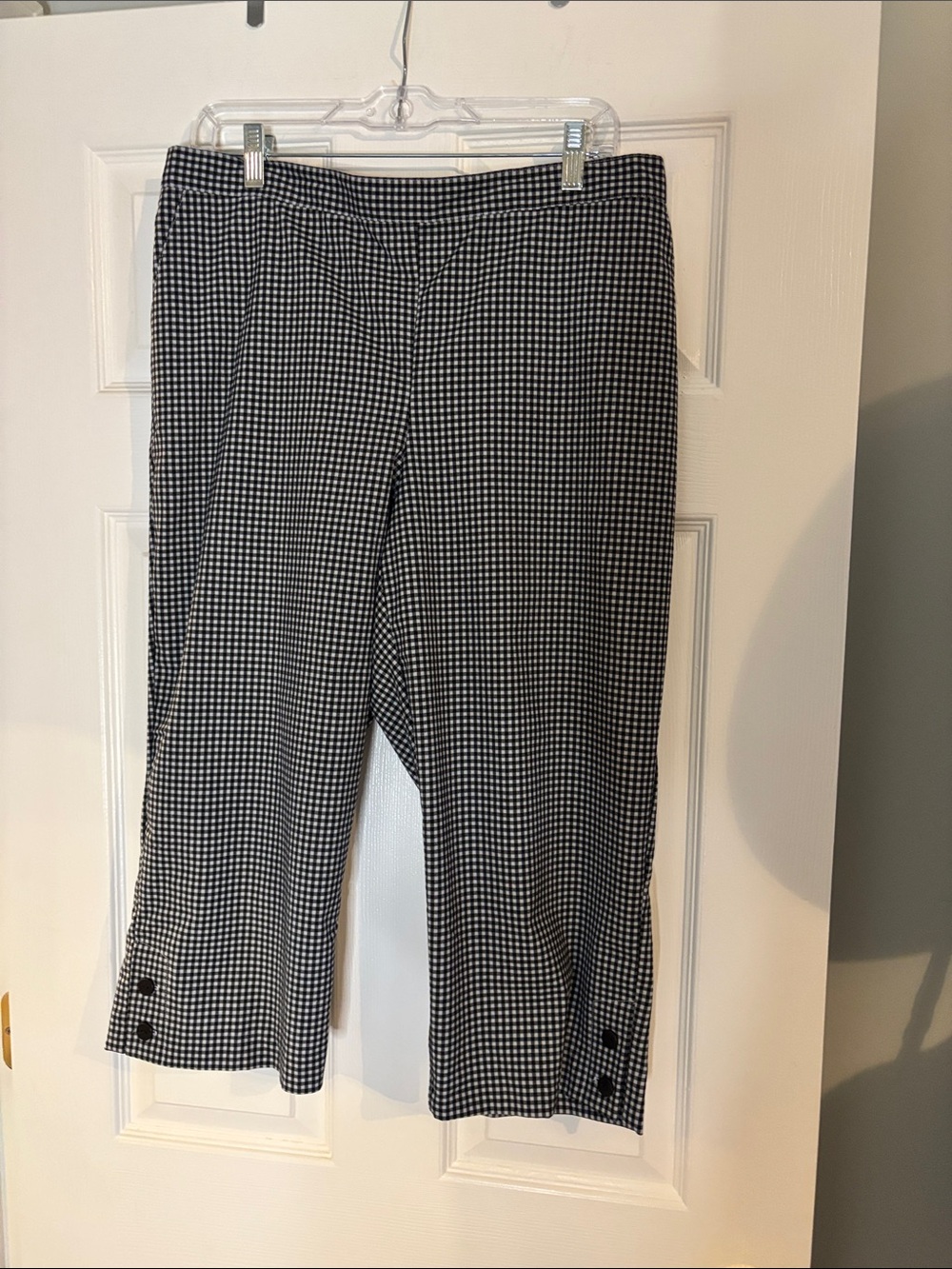 New Alfred Dunner Black & White Gingham Cropped Pants Size 12